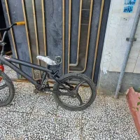 فروش دو عدد دوچرخه نیازمند تعمیر