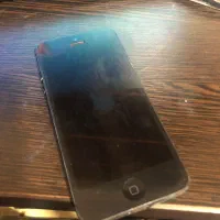 iPhone 5s بدن خط و خش مشکی سالم ارزان