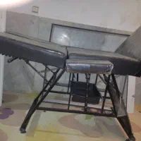 تخت تتو و ماساژ