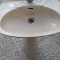 روشویی همراه با شیر