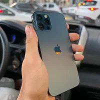 Apple 12 pro در حد آکبند