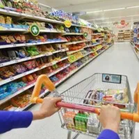 استخدام نیروی کار در سوپر مارکت و فست فود در مرق
