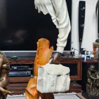 مرد مسافر مجسمه برن