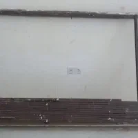 درب اکاردونی و چوبی همراه با دستگیره و قفل