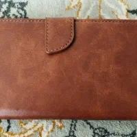 کیف قهوه ای گمشده