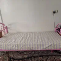 تخت تک نفره