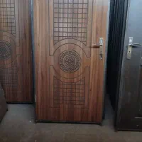 درب ملامینه با چهارچوب فلزی و دستگیره آماده