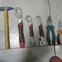 تعدادی آچار