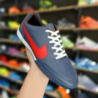 کفش فوتسال نایک اقتصادی