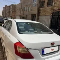 جیلی ۲۰۱۳ سفید