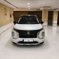 میتسوبیشی اوتلندر Pline 2023