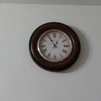 ساعت دیواری طرح چوب