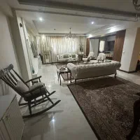 ۱۲۵ متر سه خوابه جنوبی برج چند قدمی دریاچه