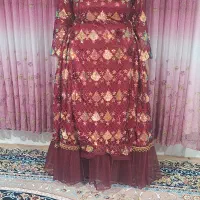 یک دست لباس محلی نو