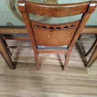 میز ناهار خوری چهار نفره چوبی با شیشه خارجی