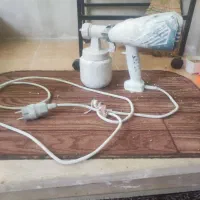 تعدادی رنگ و فروش پیستوله