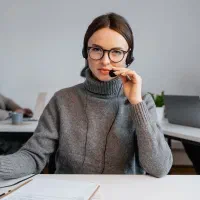 استخدام کارشناس کال سنتر بادرآمدعالی ومحیط حرفه ای