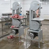 مرغ خرد کن سینک دار استیل و اره استخوان بر قصابی