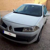 مگان ۲۰۰۰ اتومات