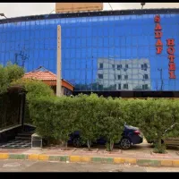 خانم اتاق دار