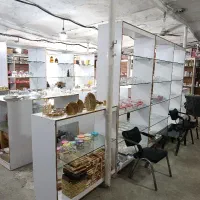 نیروی خدماتی اقا یا خانم