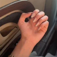 کاشت ناخن رایگان