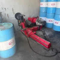 استخدام سرویس کار ماشین آلات سنگین در کارخانه بتن