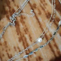 گوشواره، گردنبند و دستبند