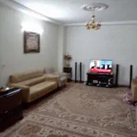 82متر طبقه اول دارای انباری قیمت مناسب