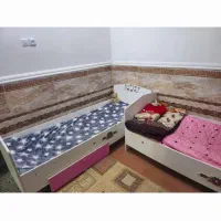 دو عدد تخت تک نفره هر کی نیاز داره بیاد ببره