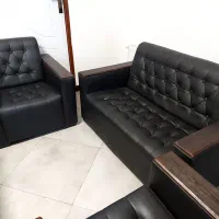 مبل اداری چرمی کاملا سالم