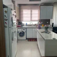 اپارتمان-95-متر-سالن-پرده-خور-گلستان