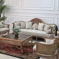 رنگکار چوب/ کارگرساده نمایشگاه مبل عتیقه