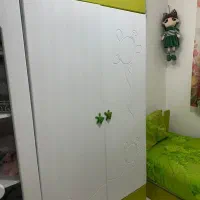 تخت و کمد و ویترین