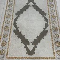 قالیچه ۷۰۰ شانه در حد نو