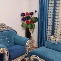 مبل هشت نفره همراه شال پرده مخمل تُرک