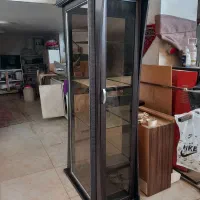 ویترین سالم و چراغدار