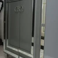 میز تی وی و جاکفشی
