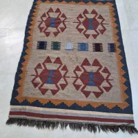 گلیم دست باف و پته دوزی