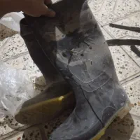 چکمه قدیمی جنسه درجه یک  دو جفت‌