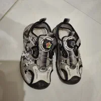صندل و شلوارک و لباس بچه ها