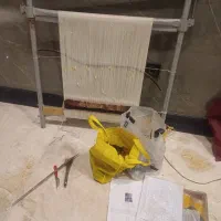 دار قالی با نقشه و نخ ولوازم