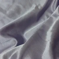 دو عدد پرده پانچ شده نو