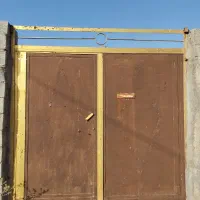 فروش در دو لنگه و یک عدد لنگه تمیز