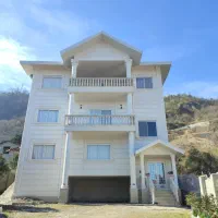 ویلا‌ دو خواب‌دربست‌‌ لوکس‌تمیز مرتب