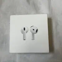 Apple AirPod 4 noise cancellation