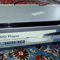 دستگاه پخش دی وی دی DVD player