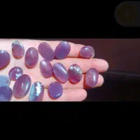نگین عقیق سوسنی عقیق عسلی زمرد برزیلی