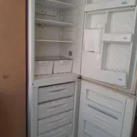 یخچال وفریزردودرب بزرگ سالم
