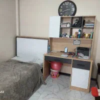 تخت۱۲۰×۲۰۰ و میز تحریر